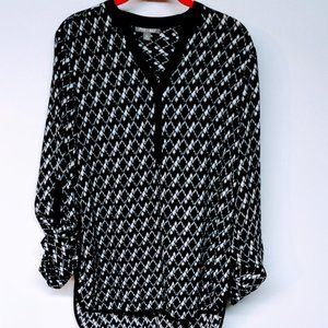 Roz & Ali Black & White Blouse